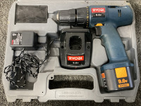 RYOBI 9.6V CORDLESS DRILL SET IN CASE- WORKS - 2