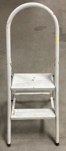 (1) SMALL METAL LADDER WITH 2 STEPS (40”X13.5”)