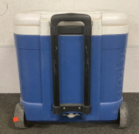 (1) IGLOO ICE CUBE ULTRATHERM INSULATION COOLER ON WHEELS WITH DRAINAGE SPOUT - 3