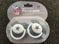 10 UNUSED PACIFIERS: TAMPA BAY BUCKANEERS (6), DALLAS COWBOYS (1), BOSTON RED SOX (1) AND DETROIT TIGERS (2) - 3