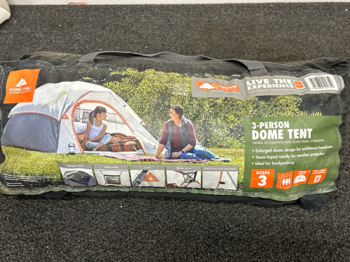 OZARK TRAIL 3-PERSON DOME TENT