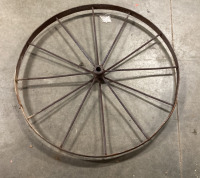 (1) LARGE ANTIQUE METAL WAGON WHEEL