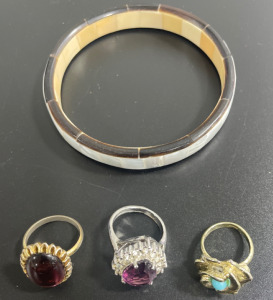 (1) Bracelet (3) Beautiful Rings (2) Size 8 (1) Size 7