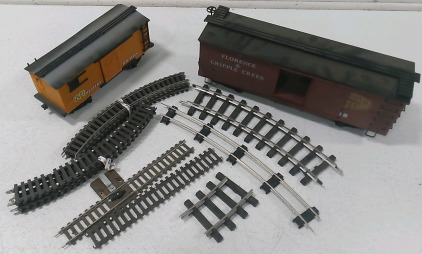 (1) 15.5" Model Train Carriage (1) 10" Model Train Carriage & Assorted Model Train Tracks