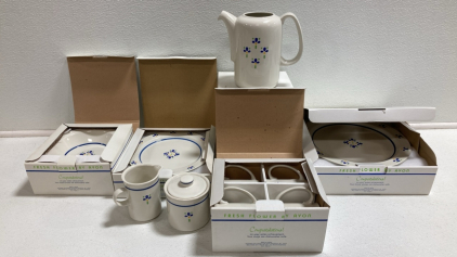 1987 Avon Fresh Flower Dish Set