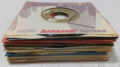 (25) Vintage 6" Vinyl Records