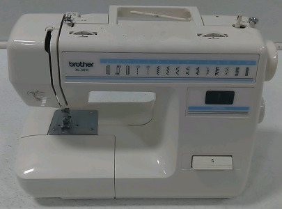 Brother XL-3010 Personal Sewing Machine in Case