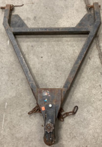 (1) Trailer Hitch