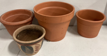 (4) Assorted Garden Pots