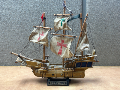 WOODEN MODEL OF THE SANTA MARIA 1492