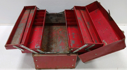 Vintage Stack-On 2 Level Tool Box. 11 1/4" Wide, 22" Long, 9 3/4 High