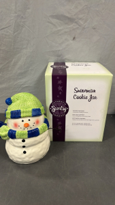 NEW SCENTSY SNOWMAN COOKIE JAR