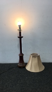 Red/Gold Wooden Lamp