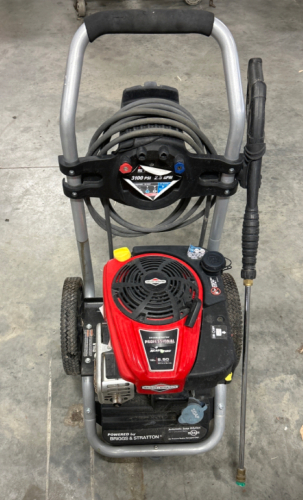BRIGGS AND STRATTON POWER STROKE PRESSURE WASHER. HAS SOME COMPRESSION.