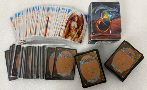 LARGE COLLECTION OF MAGIC THE GATHERING CARDS