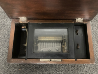 ANTIQUE MECHANICAL MUSIC BOX - 2