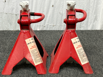 PAIR OF 3 TONS JACK STANDS