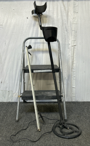 CABELA&rsquo;S TREASURE HUNTER SECLUSION 3D METAL DETECTOR (NO POWER SOURCE), 2-STEP FOLDING STEP LADDER AND A GRABBER