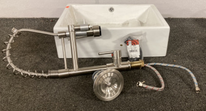 PORCELAIN SINK WITH FAUCET AND DRAIN PLUG