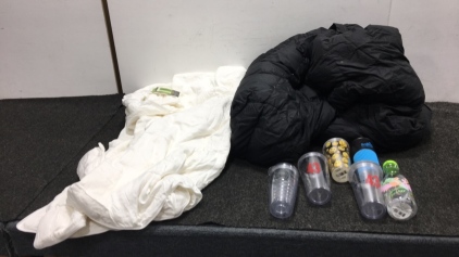 (6) Plastic Cups, Blanket, Sleeping Bag