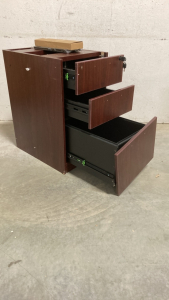 GITANA STORAGE PED. 22&rdquo;X15&rdquo;X28&rdquo;. MAHOGANY. NEW