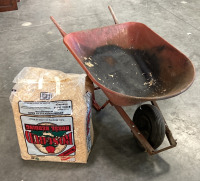 (1) METAL WHEEL BARREL, (1) PACK OF ROSEBUD HORSE BEDDING (CONTAINS 8.0 CUBIC FEET (226 DRY LITERS)