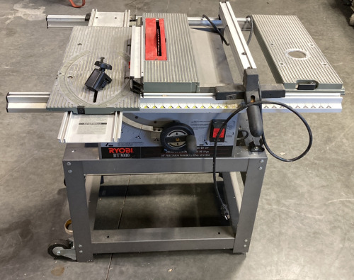 (1) RYOBI 3000 TABLESAW (POWERS ON) (43”X39”)