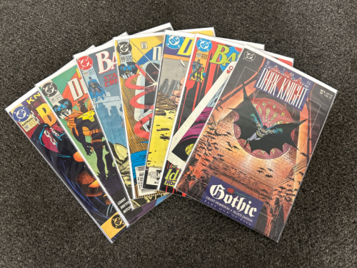 (7) DC- BATMAN COMICS