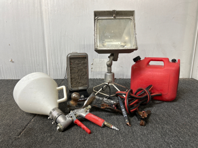 2-GALLON GAS CAN, JUMPER CABLES, TEXTURE PRO 200 SPRAYER, HITCH, SHOP LIGHT (NO BULB) AND A ZEBCO TRAVELER 4000 PROPANE CATALYTIC HEATER (UNABLE TO TEST)