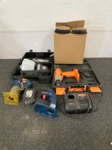 WAGNER ELECTRIC PRO POWER PAINTER, CHICAGO CORDLESS DRILL (NO BATTERY), RYOBI LIGHT (NO BATTERY), BOX OF BUFFING BRUSHES