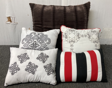 ONE SOFT BROWN THROW PILLOW, FOUR SMALL THROW PILLOWS