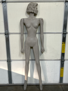 6&rsquo; FLAT MANNEQUIN FIGURE