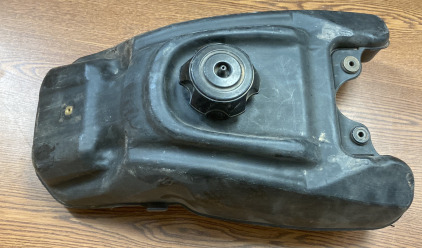 (1) HONDA FUEL TANK