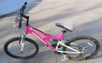 24" Mongoose XR75 Bicycle (Pink/White)