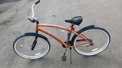 26" LaJolla Street Cruiser Bicycle (Orange/Black)