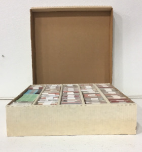 (1) Box Of (2000+) MLB Cards Including Players Such As Sharon Dunston, Pat Listach, Kenny Lofton, Fred Lynn, Java Lopez, Mark Lewis, And More