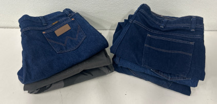 (3) Pair Of Wrangler Jeans (1) Pair Of Polo Jeans (1) Pair Of Rustler Jeans (1) Unknown Brand