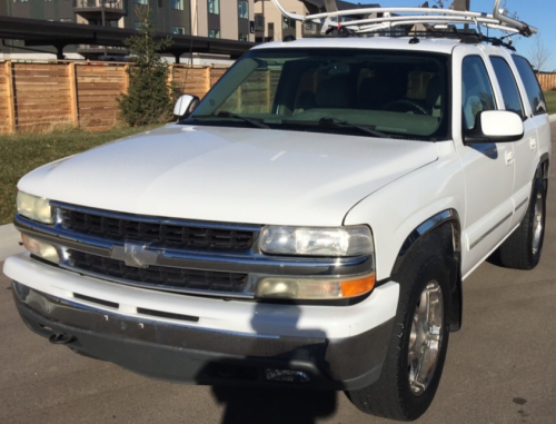 2004 CHEVROLET TAHOE - 4X4 - BOSE SPEAKERS!