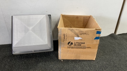 Lithonia Hi-Tek Parking Lot Light Fixture