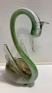 18&rdquo; Hand-Blown Glass Swan