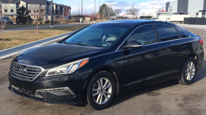 2015 HYUNDAI SONATA SE - SPORTY- LOADED