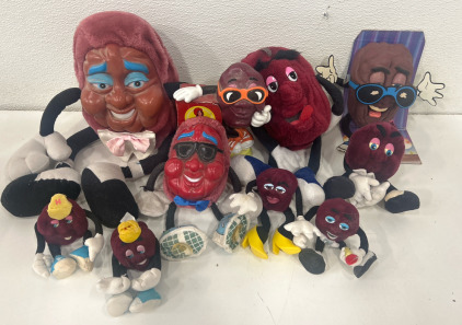 (1) Vintage California Raisins Rubber Face Plush Stuffed Toy (1) Vintage California Raisins Coin Bank (1) Vintage California Raisins Poseable Arms & Legs Plush Toy (1) Vintage California Raisins Bendy Toy & More