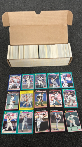 BASEBALL CARDS