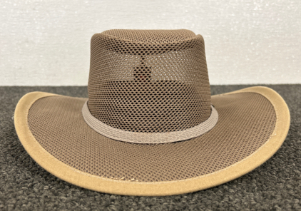 STETSON HAT IN SIZE SMALL