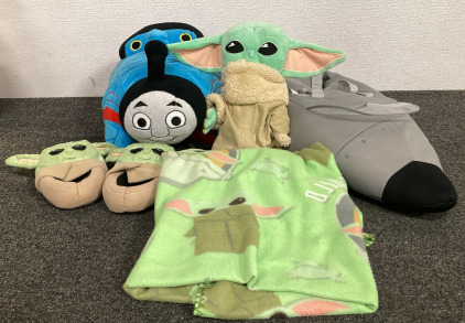 JET COSTUME, THOMAS PILLOWPET, THE CHILD STUFFIE, BLANKET AND SLIPPERS