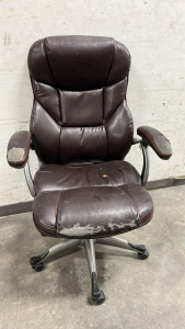 BROWN HIGH BAG OFFUCE CHAIR W/ ARMS