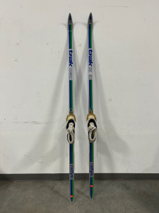 PAIR OF TRAK NOWAX RALLYE SKIS AND PAIR OF TRAK SHOES SIZE 37