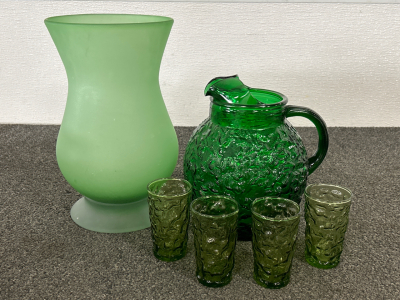 VINTAGE GLASS VASE (12" TALL), PITCHER AND VINTAGE ANCHOR HOCKING MILADO TUMBLER JUICE CUPS
