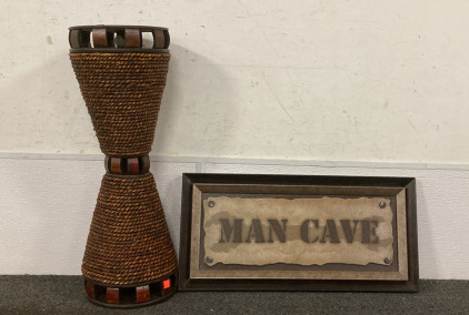 MAN CAVE SIGN (20x8), SMALL DECORTIVE STAND