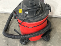 CRAFTSMAN 9 GALLON SHOP VAC WITH 3.5 PEAK HP-WEAK SUCTION - 2